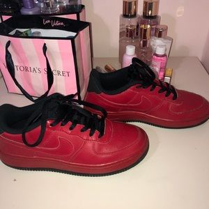 red air force 1’s